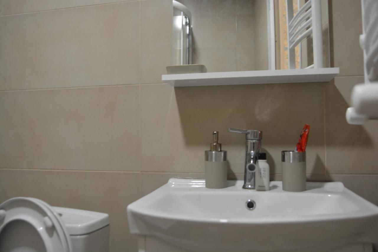 Гостевой дом Nest Rooms Тбилиси-17